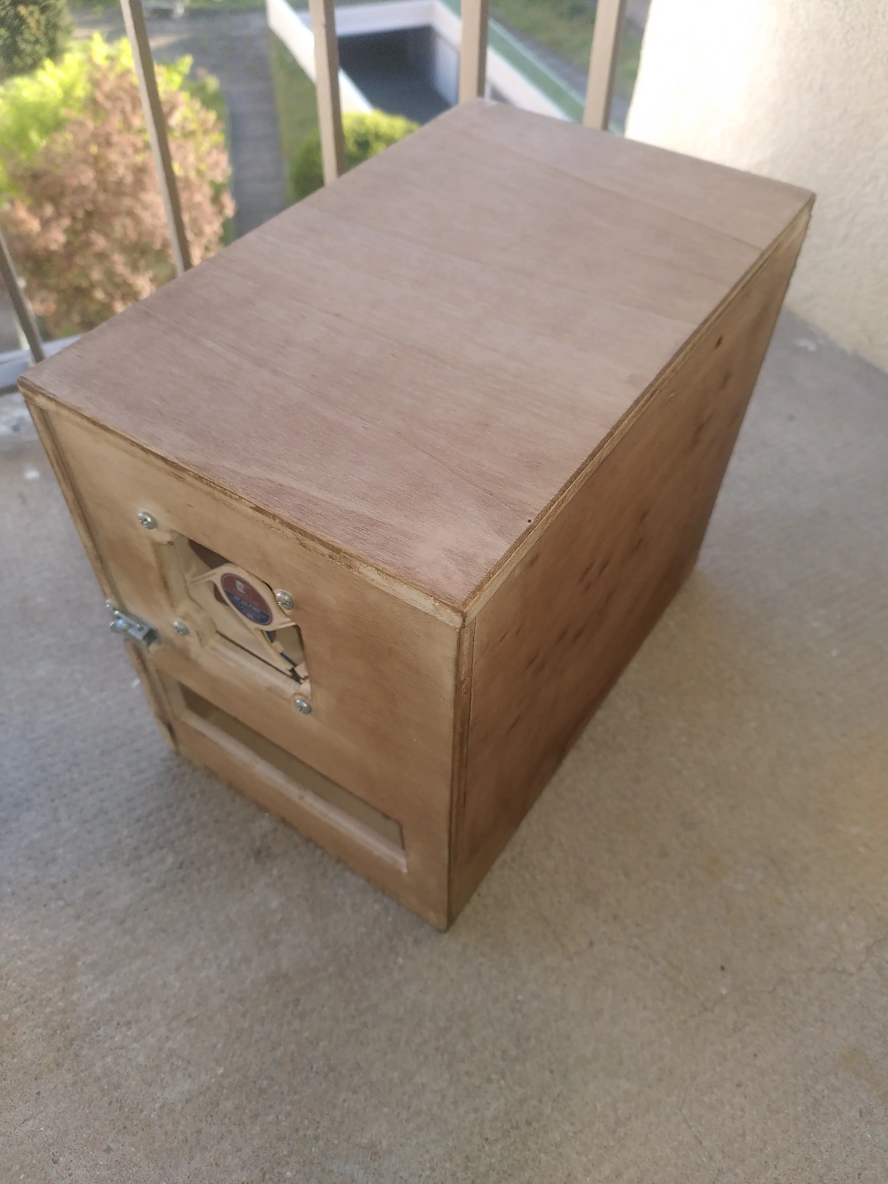 Le boitier du serveur.